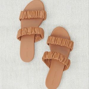 NWT! JENNI KAYNE Leather Dune Sandal in Camel - 37